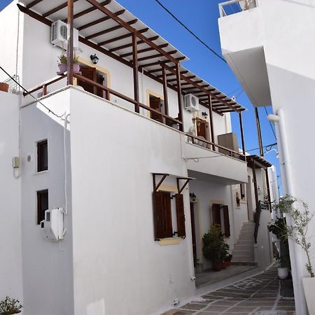 דירות פארוס Naoussa Center Cycladic House מראה חיצוני תמונה