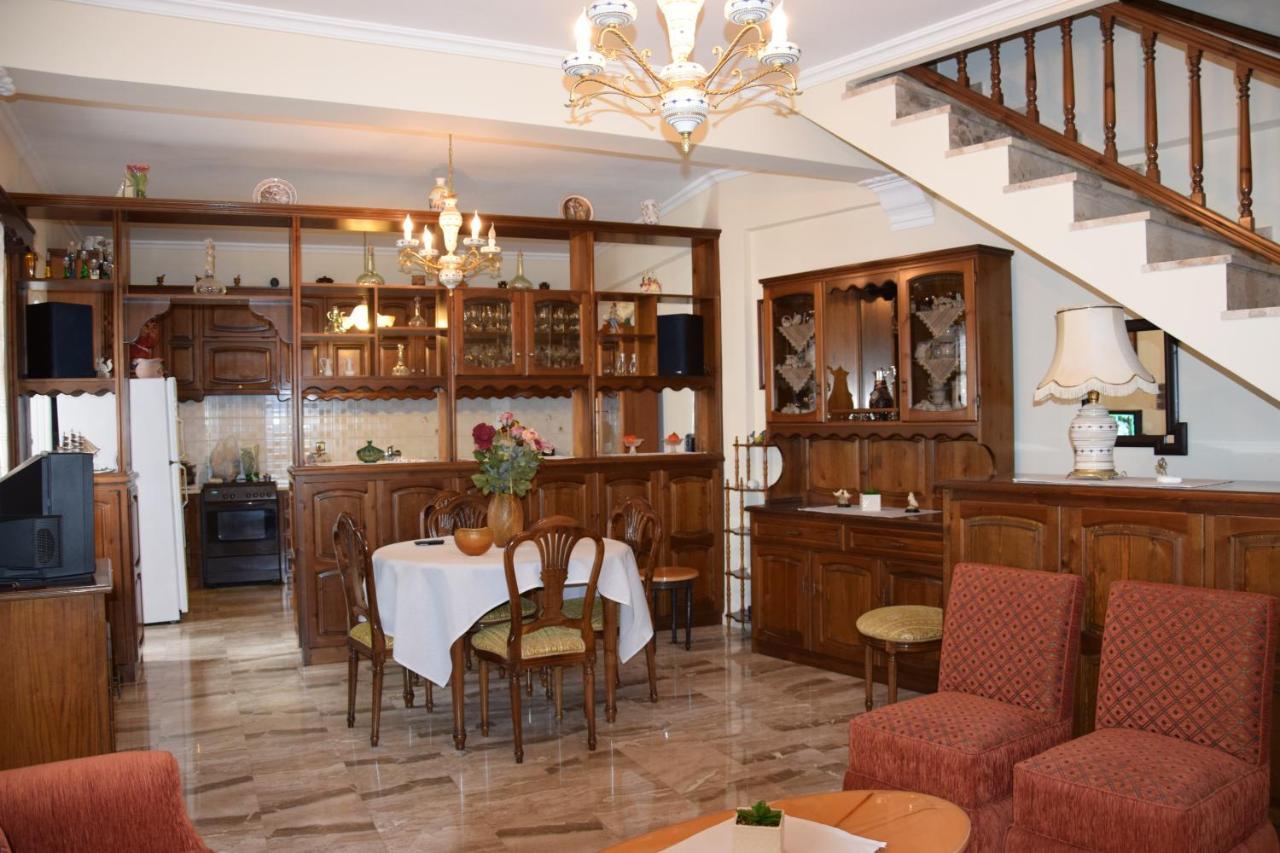 דירות פארוס Naoussa Center Cycladic House מראה חיצוני תמונה